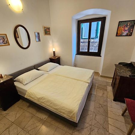 Center Room D16 In The Ancient Roman Palace Split Luaran gambar